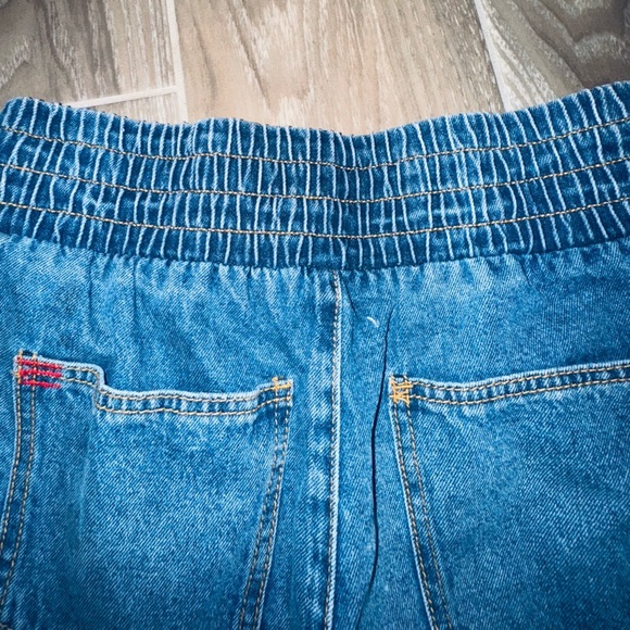 BDG BY URBAN OUTFITTERS PULL ON HIGH WAISTED DENIM BOXER SHORTS SIZE SMALL - Picture 6 of 12